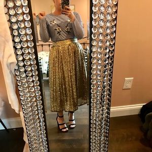 • Formal Gold Sequin Midi Skirt •